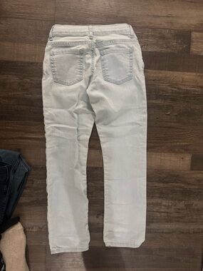 Light Wash Women's Slim Straight Jeans - White